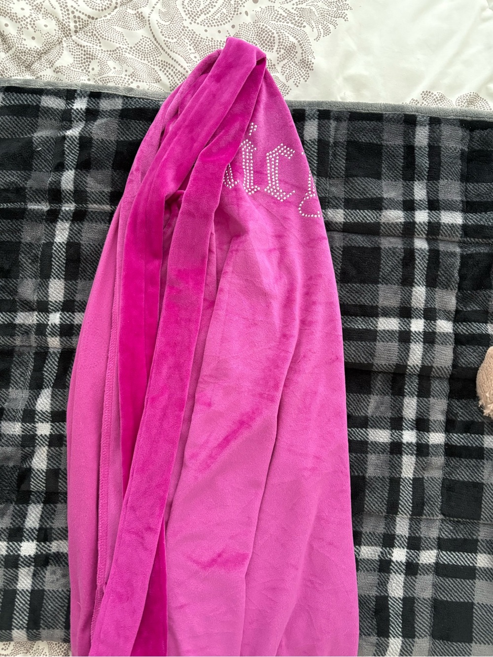 Juice Coutoure Rhinestone Script Velour Robe - Picture 2 of 3